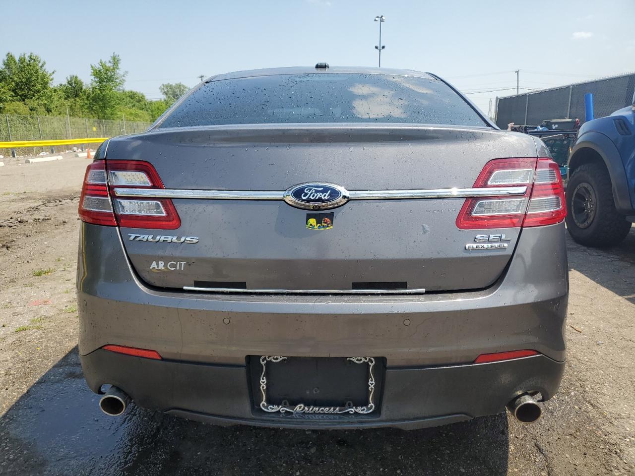 2014 Ford Taurus Sel VIN: 1FAHP2E85EG102049 Lot: 64037275