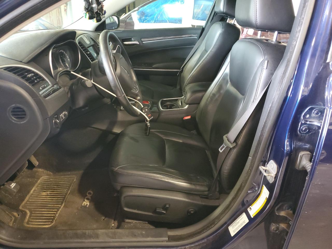 2015 Chrysler 300 Limited VIN: 2C3CCAAG9FH755890 Lot: 65369355