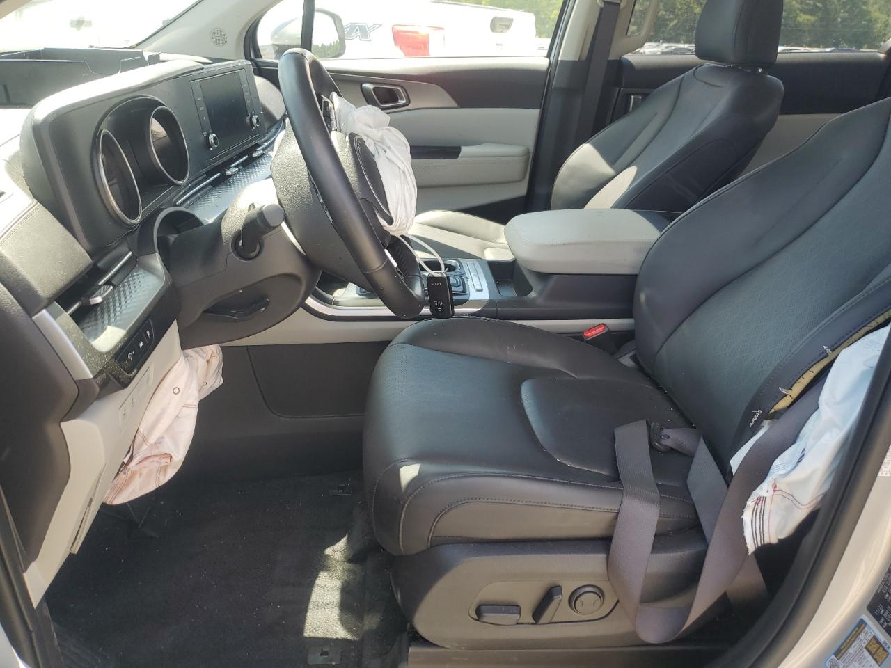 2023 Kia Carnival Lx VIN: KNDNB4H35P6251562 Lot: 65417005