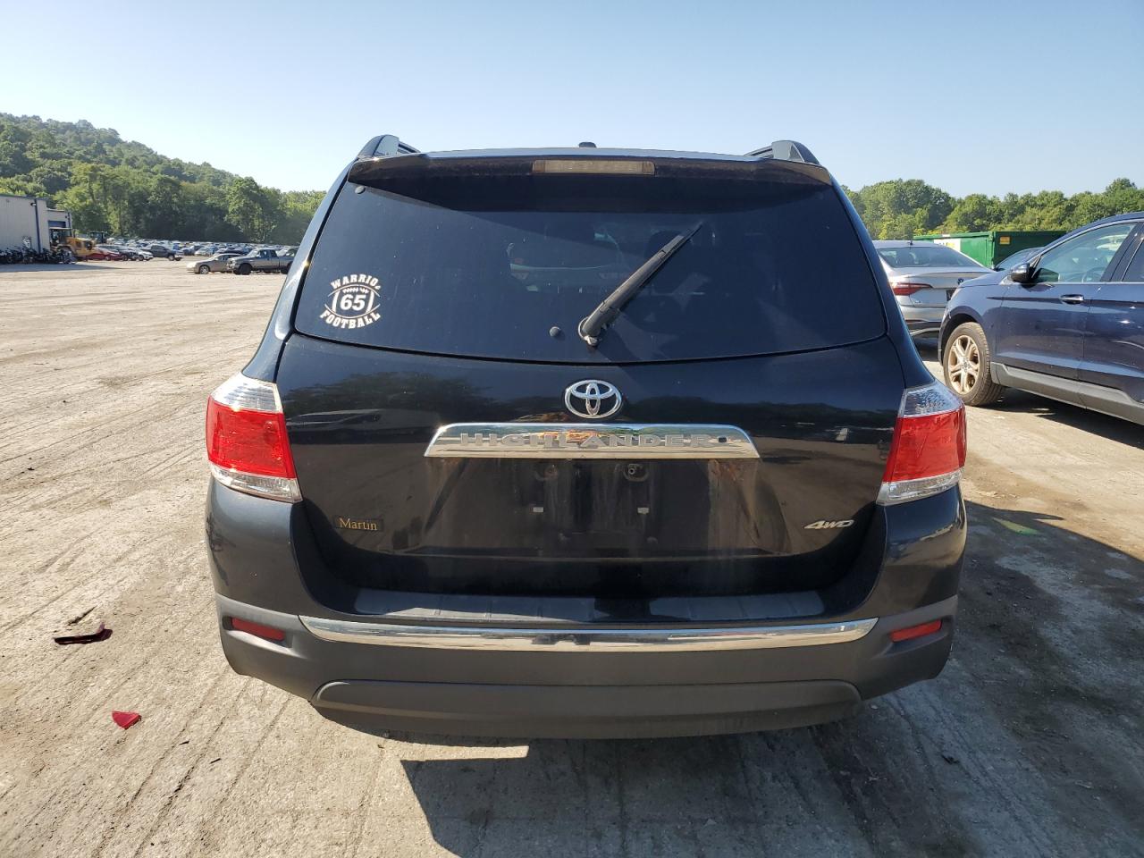 5TDBK3EH5BS083444 2011 Toyota Highlander Base