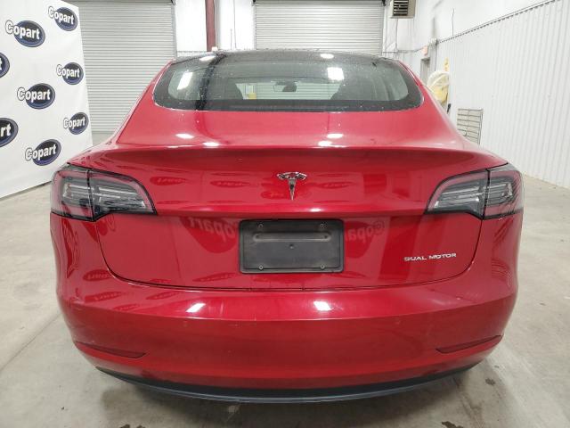  TESLA MODEL 3 2022 Czerwony