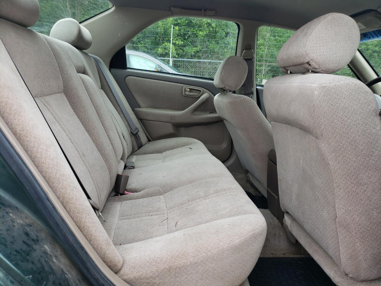 2000 Toyota Camry Ce VIN: 4T1BG22K5YU979738 Lot: 65011945