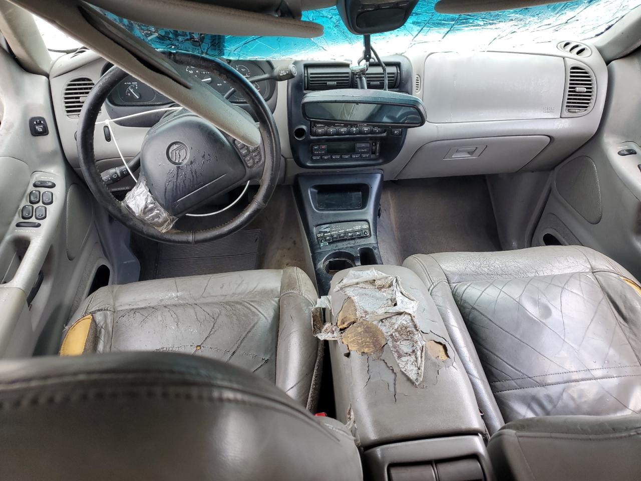 2000 Mercury Mountaineer VIN: 4M2ZU66P0YUJ02318 Lot: 64390315