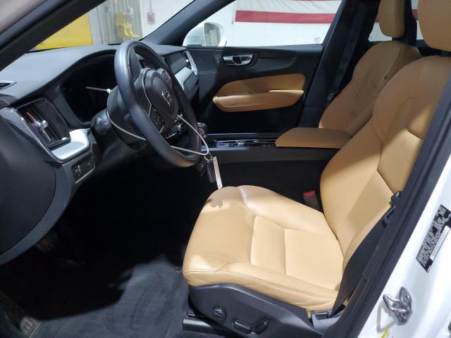  VOLVO XC60 2018 Белы