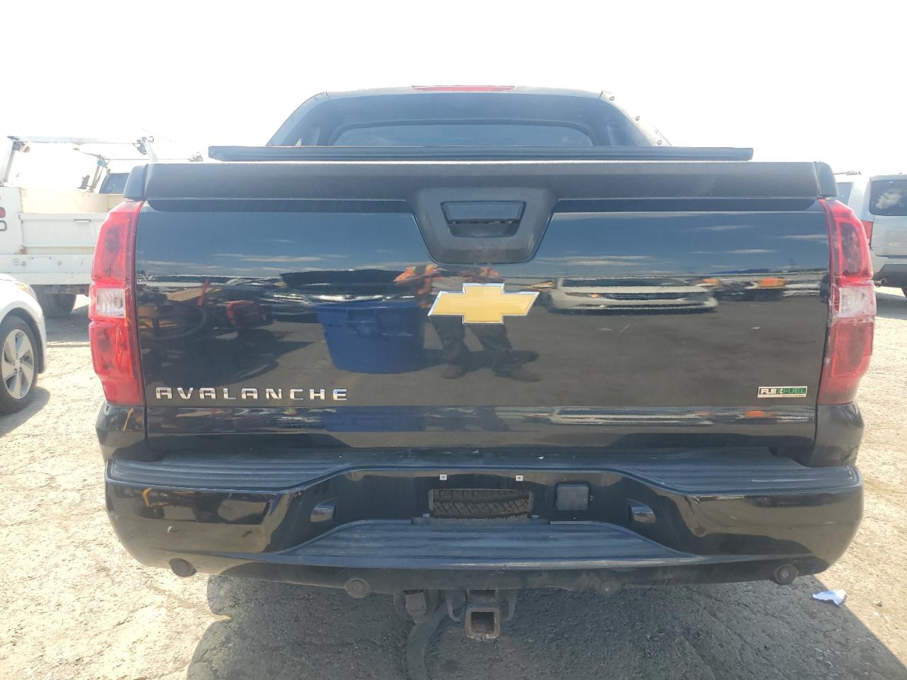 2007 Chevrolet Avalanche K1500 VIN: 3GNFK12327G266358 Lot: 64164165