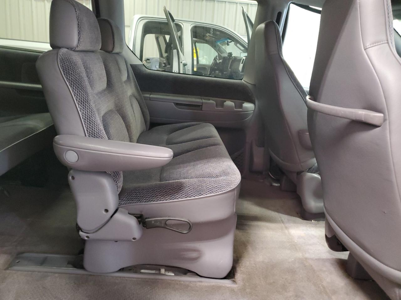 1996 Dodge Grand Caravan Se VIN: 2B4GP44R9TR521252 Lot: 63252675