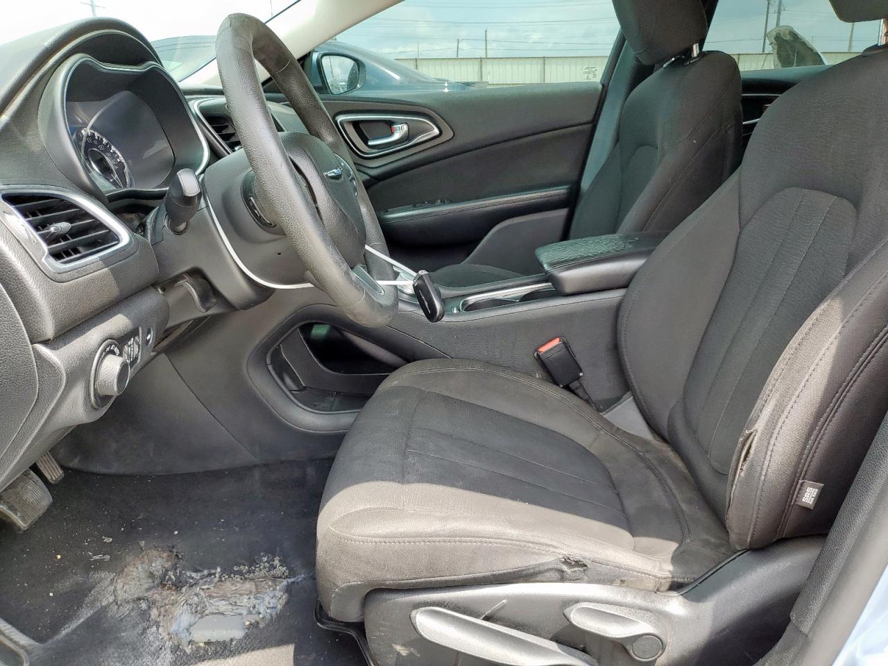 2015 Chrysler 200 Limited VIN: 1C3CCCAB4FN712890 Lot: 63996515