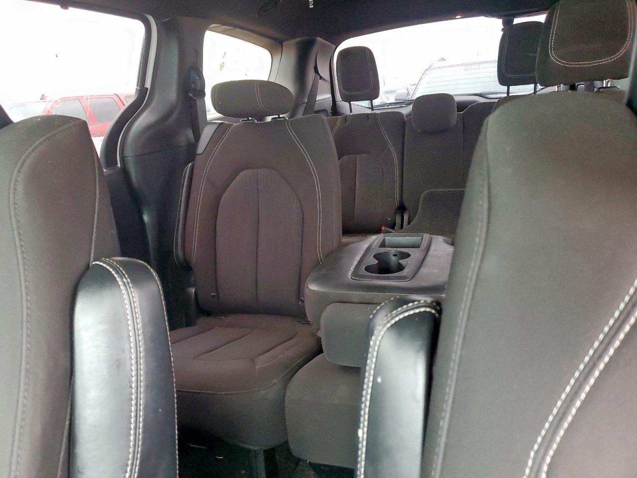 2020 Chrysler Pacifica Touring VIN: 2C4RC1FG8LR142857 Lot: 62884225