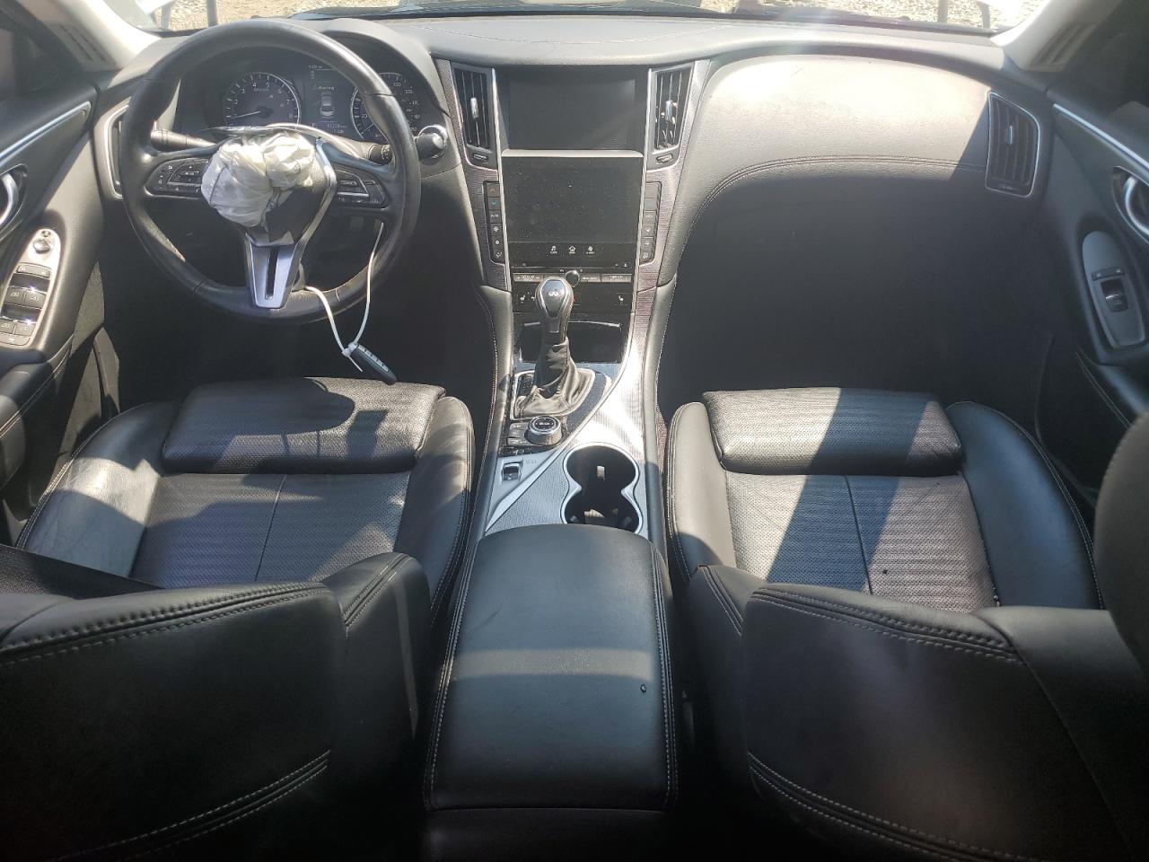 2017 Infiniti Q50 Premium VIN: JN1EV7AR8HM831055 Lot: 63461855