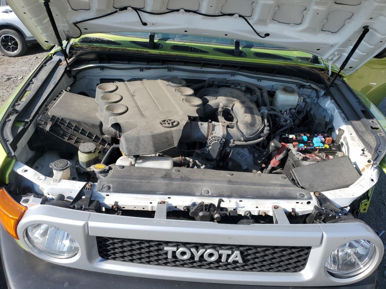 2012 Toyota Fj Cruiser VIN: JTEBU4BF5CK117258 Lot: 64874065