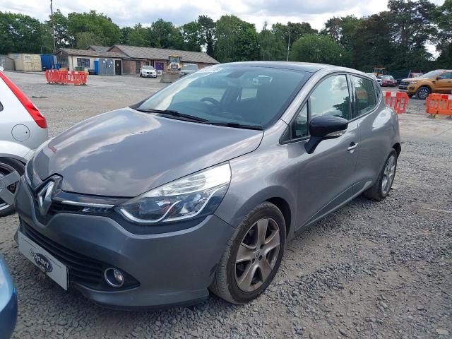 RENAULT CLIO D-QUE 2014