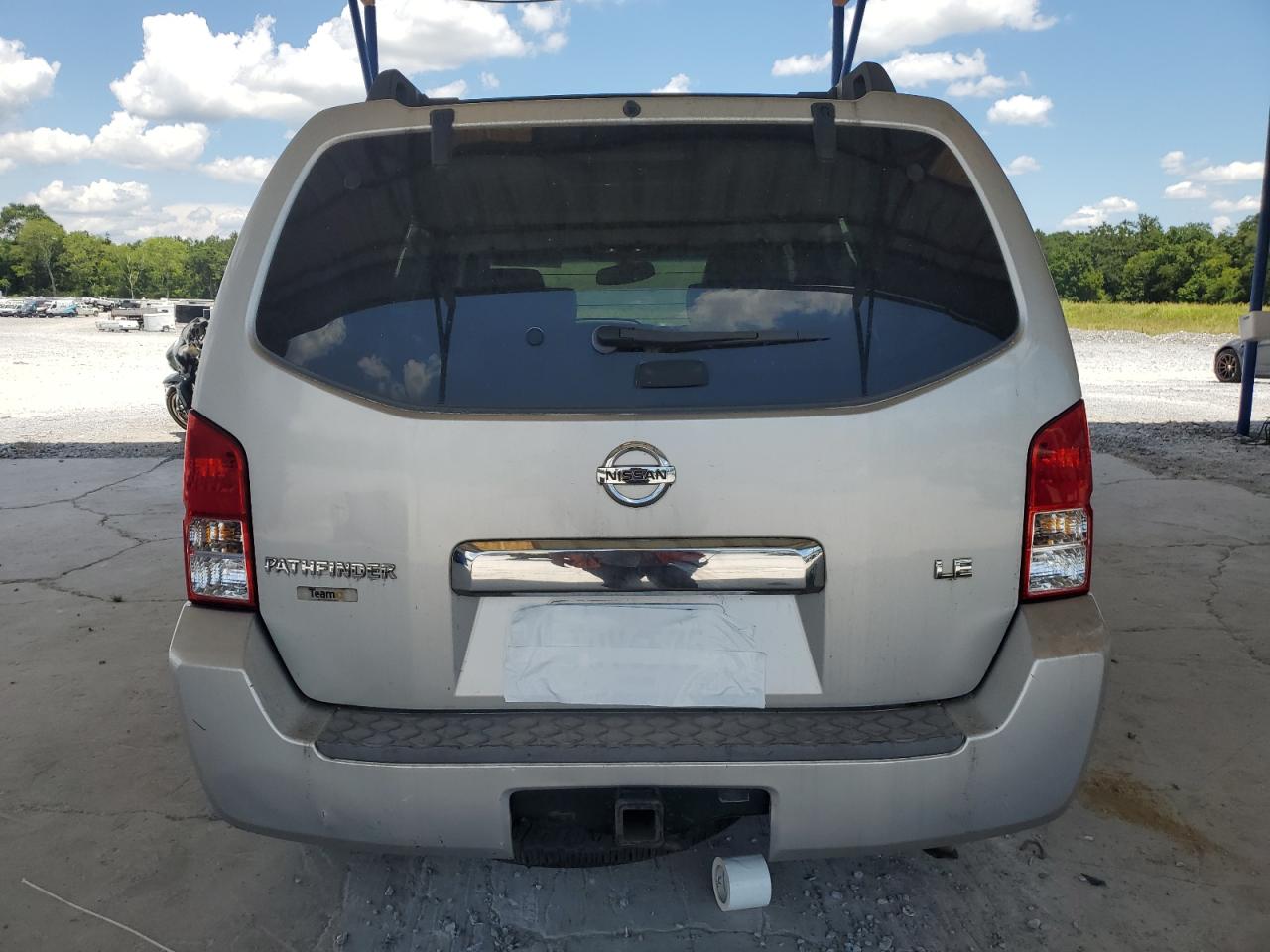 2005 Nissan Pathfinder Le VIN: 5N1AR18U15C700652 Lot: 64732185