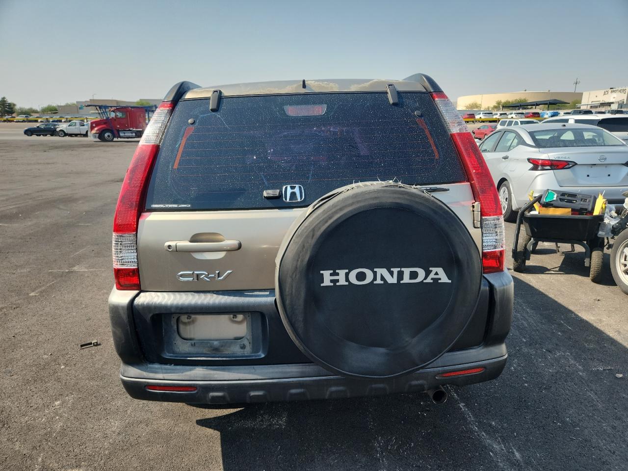 2005 Honda Cr-V Lx VIN: JHLRD785X5C053267 Lot: 64840565