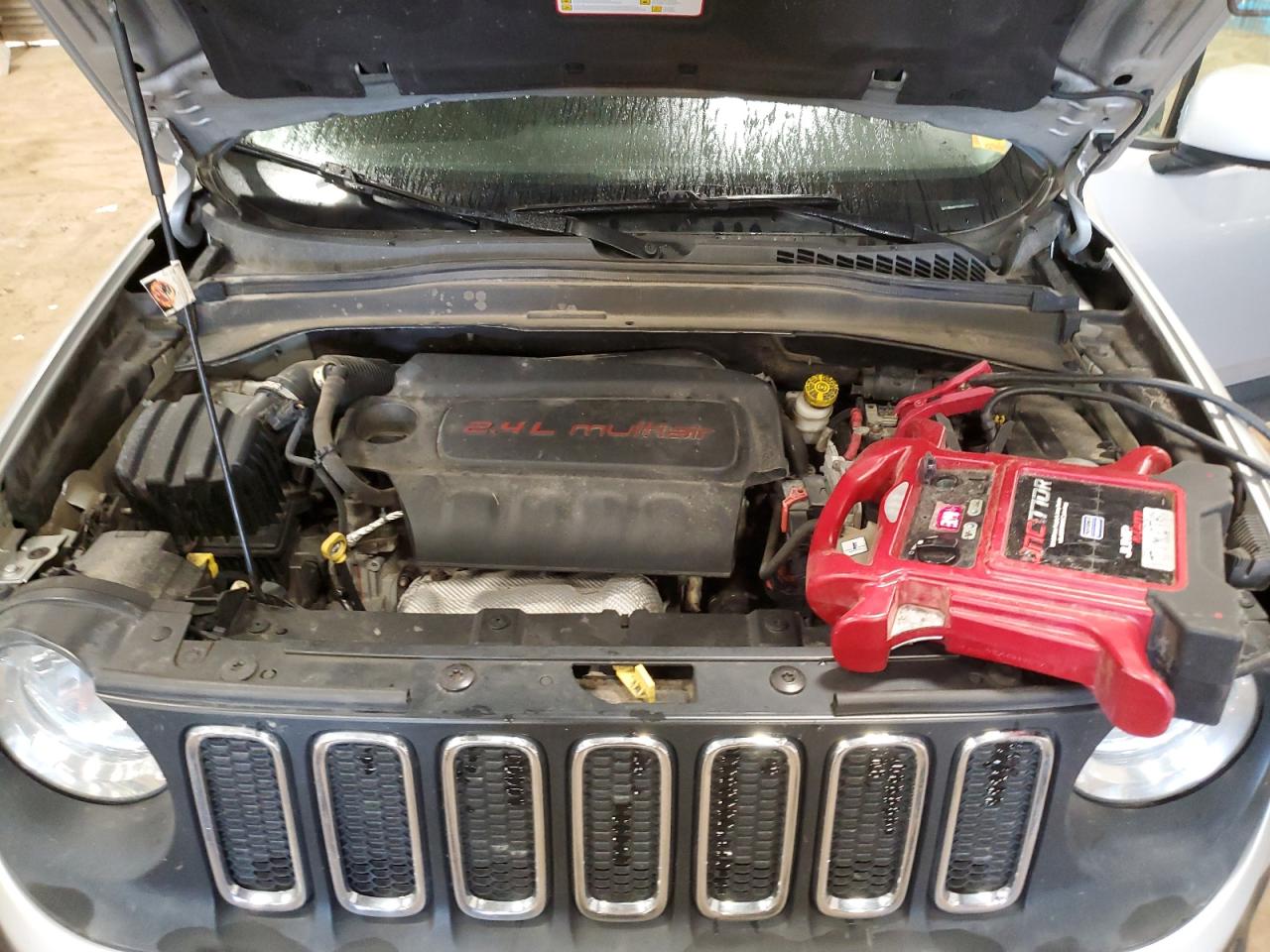 2015 Jeep Renegade Latitude VIN: ZACCJABT0FPB23730 Lot: 64688105