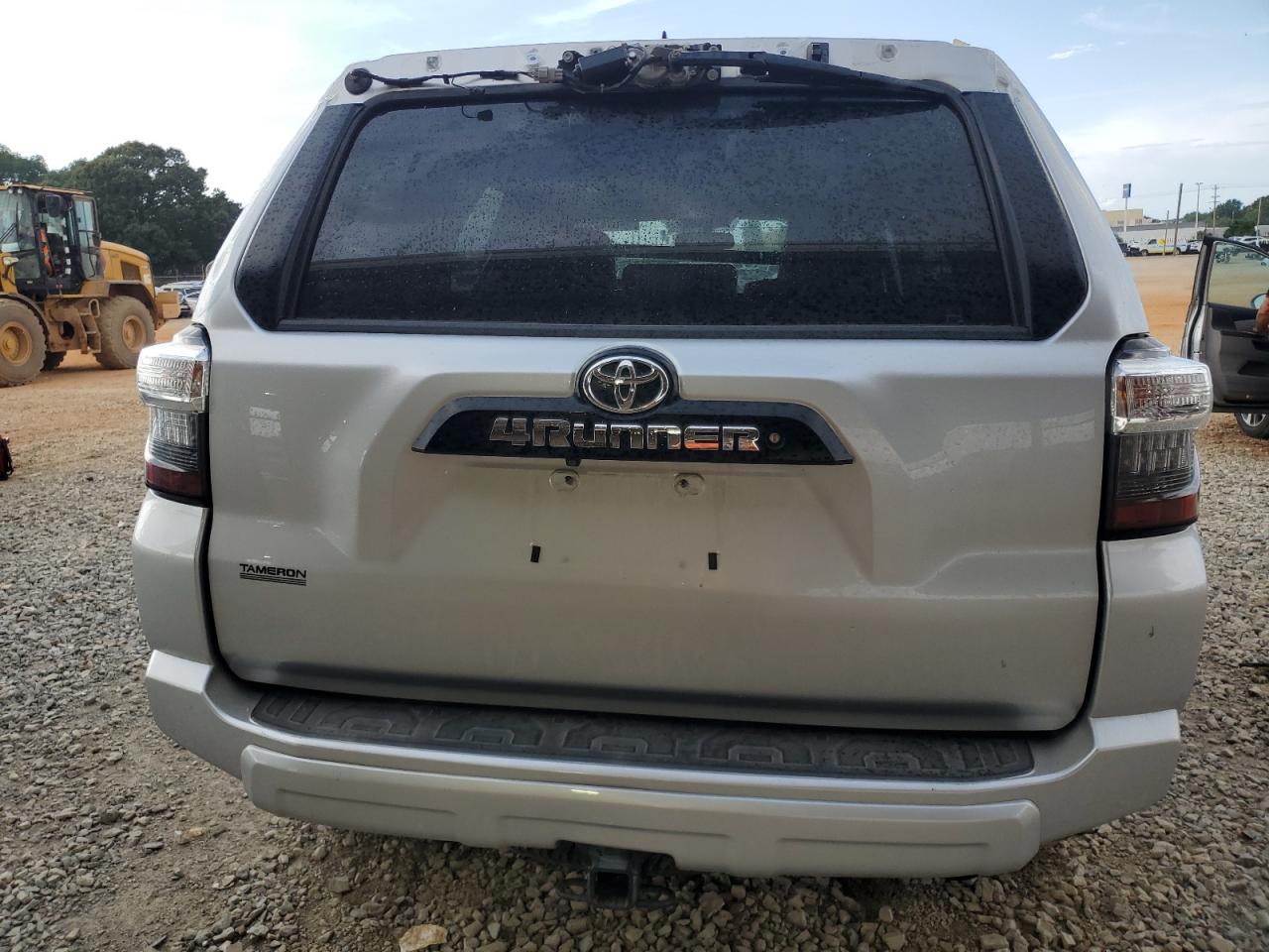 2014 Toyota 4Runner Sr5 VIN: JTEBU5JR4E5181942 Lot: 64614575