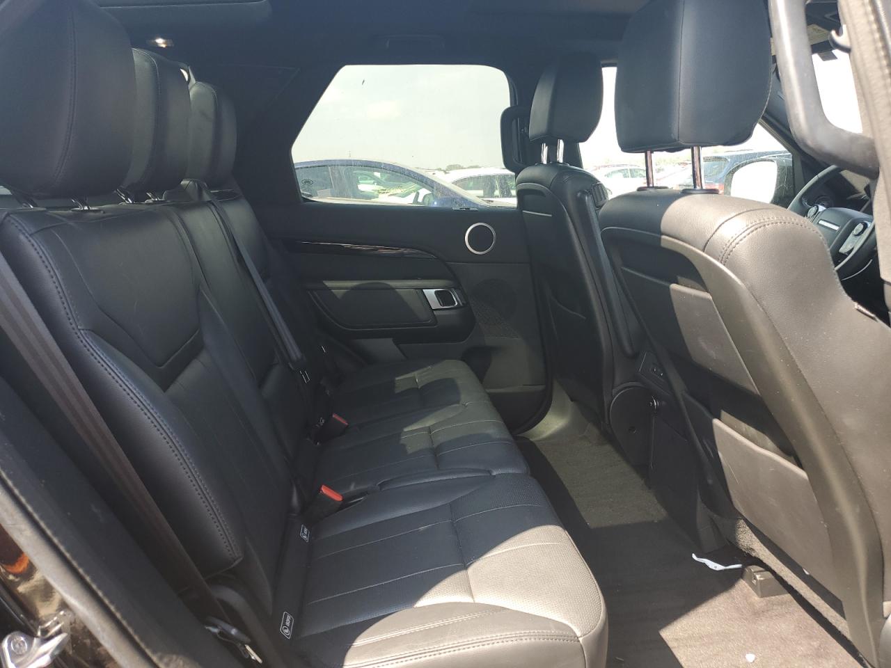 2019 Land Rover Discovery Se VIN: SALRG2RV3K2412099 Lot: 63508715