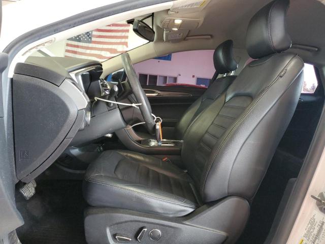 Sedans FORD FUSION 2017 Biały