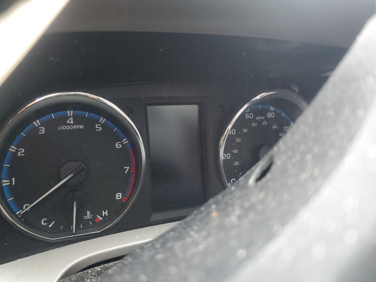 2016 Toyota Rav4 Xle VIN: 2T3WFREV6GW305638 Lot: 64884245