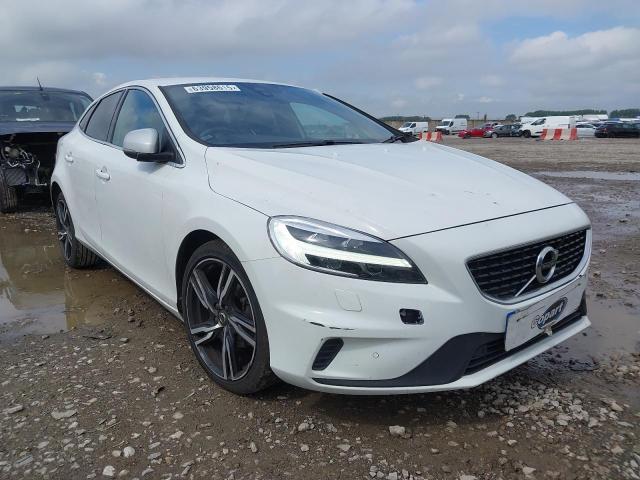 2018 VOLVO V40 R-DESI