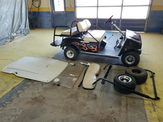 2003 CLUB GOLF CART  