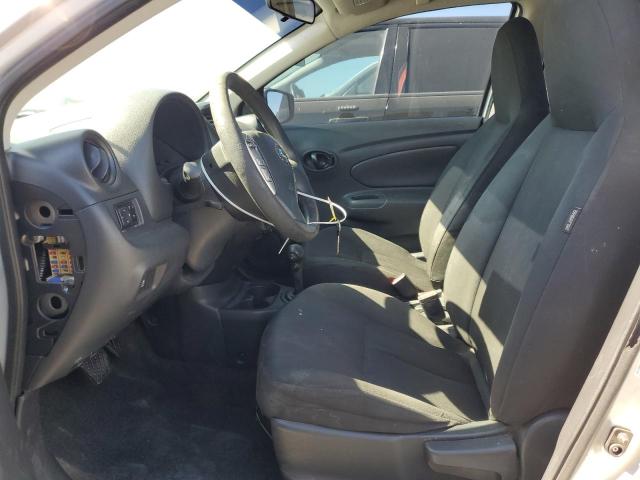  NISSAN VERSA 2016 Srebrny