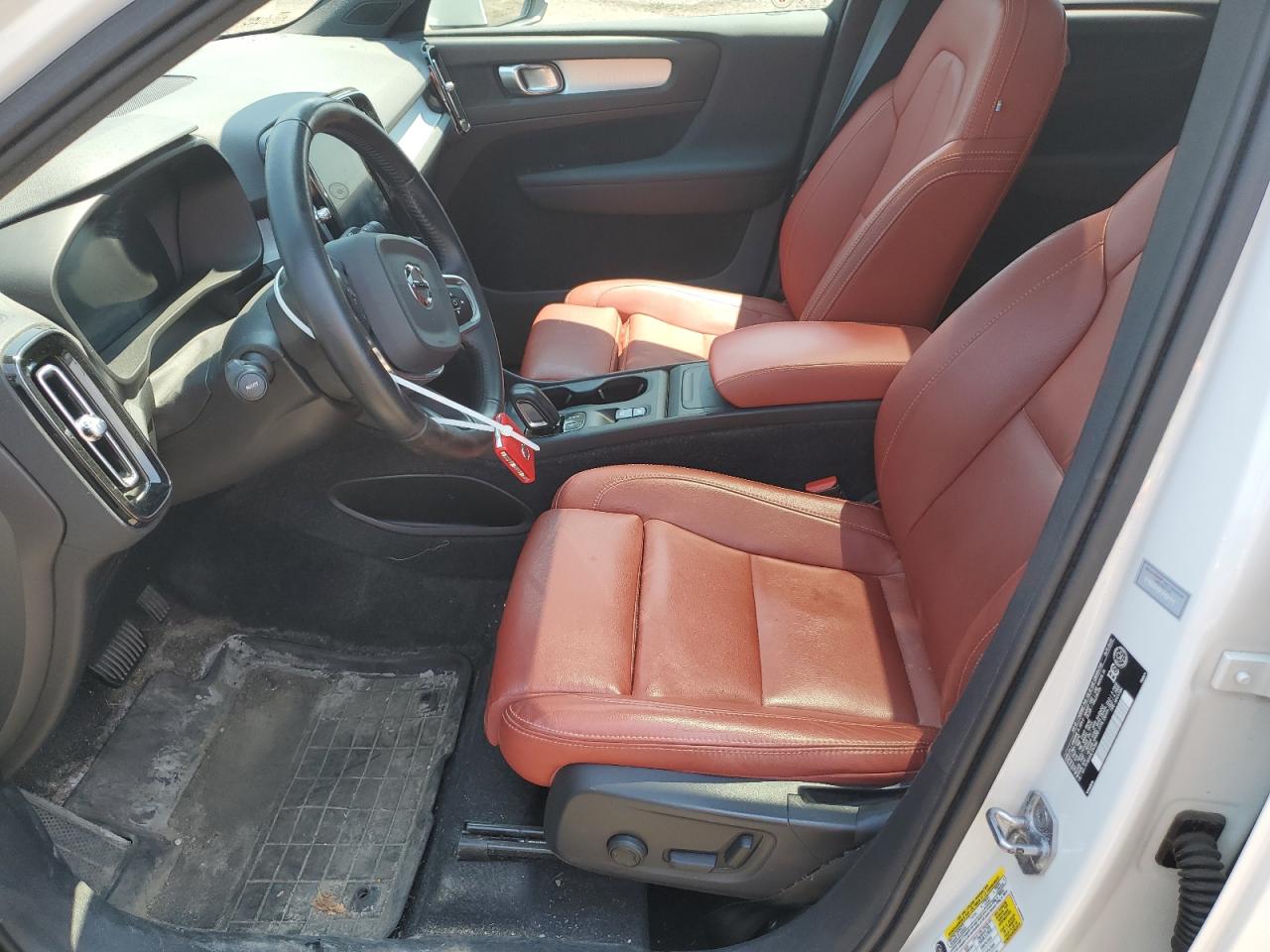 2020 Volvo Xc40 T5 Momentum VIN: YV4162UK6L2343900 Lot: 62881085