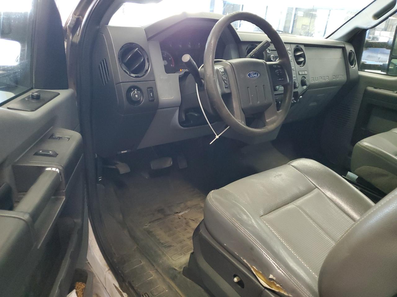1fduf5htxgeb87462 1FDUF5HTXGEB87462 2016 Ford F550 Super Duty