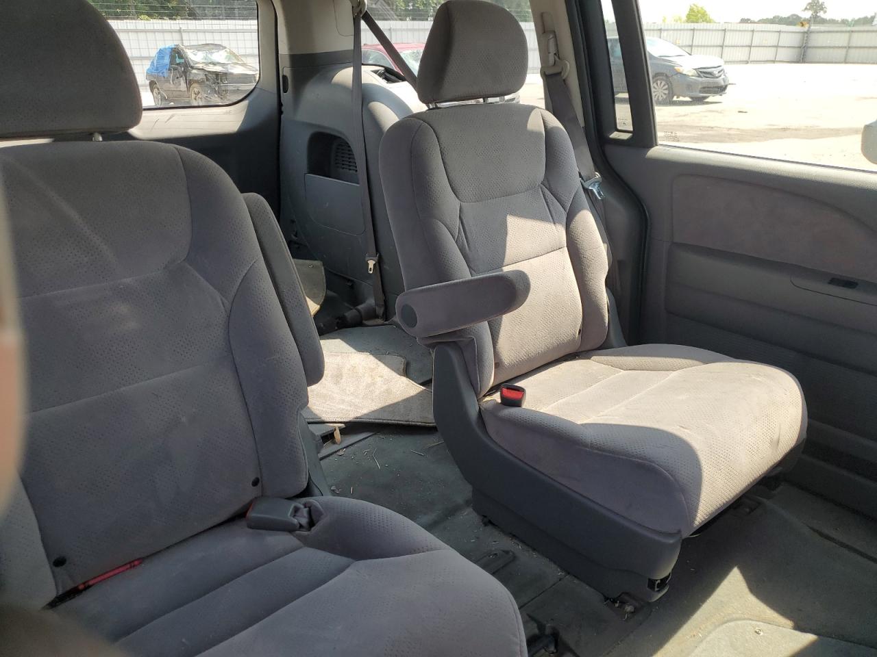 2007 Honda Odyssey Lx VIN: 5FNRL38227B090561 Lot: 64020475