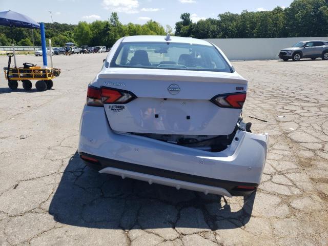  NISSAN VERSA 2024 Szary