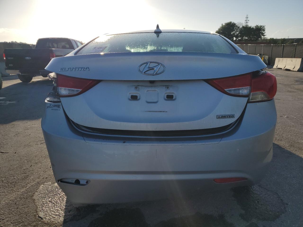 2013 Hyundai Elantra Gls VIN: 5NPDH4AE9DH392142 Lot: 64519935