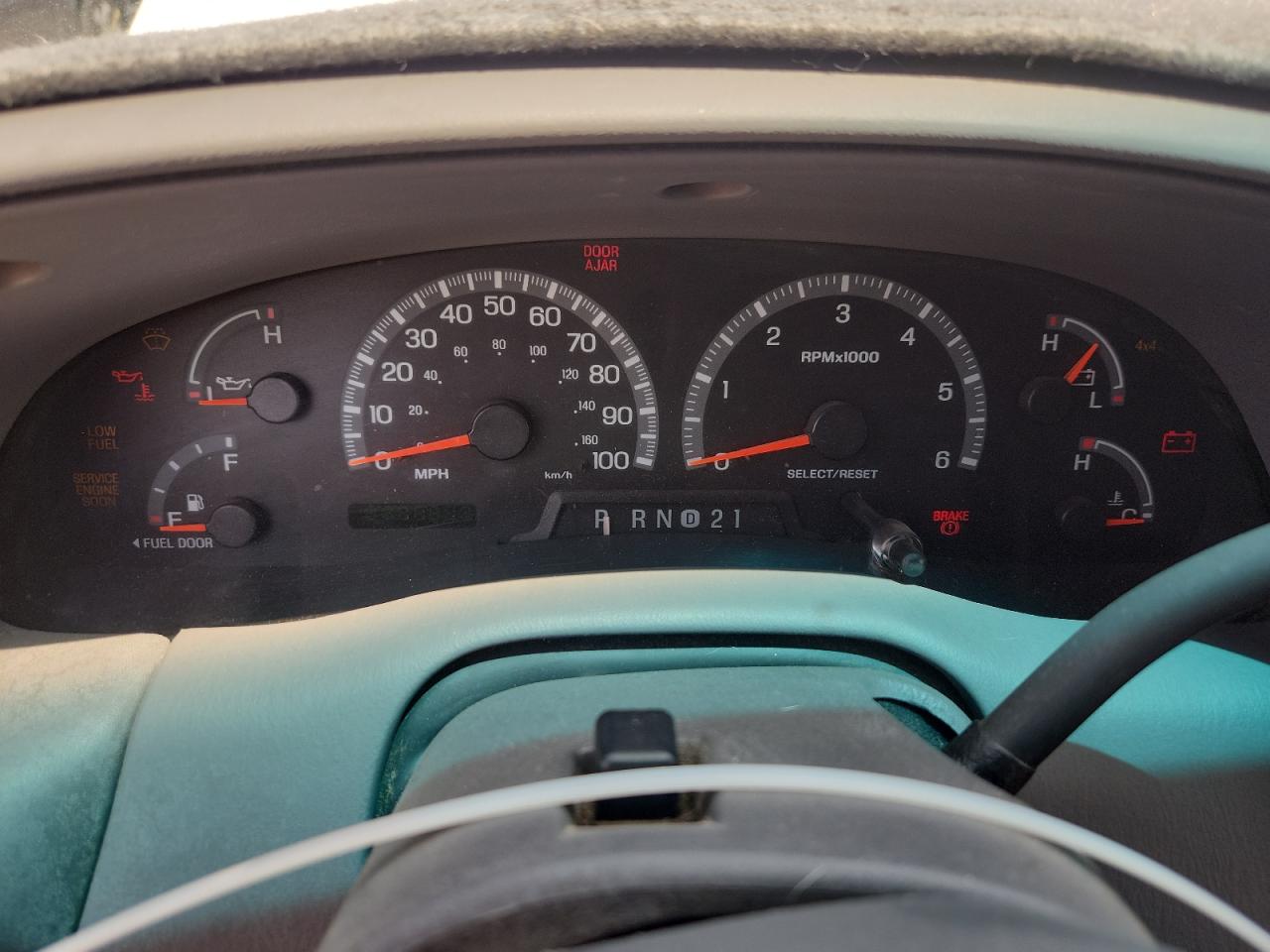 2000 Ford Expedition Eddie Bauer VIN: 1FMPU18L2YLC49428 Lot: 65583415
