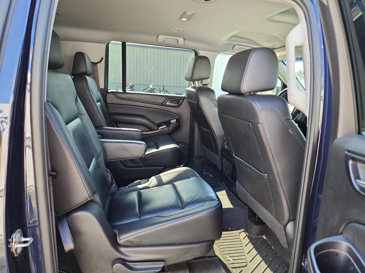 2017 Chevrolet Suburban K1500 Lt VIN: 1GNSKHKC2HR161201 Lot: 64577395