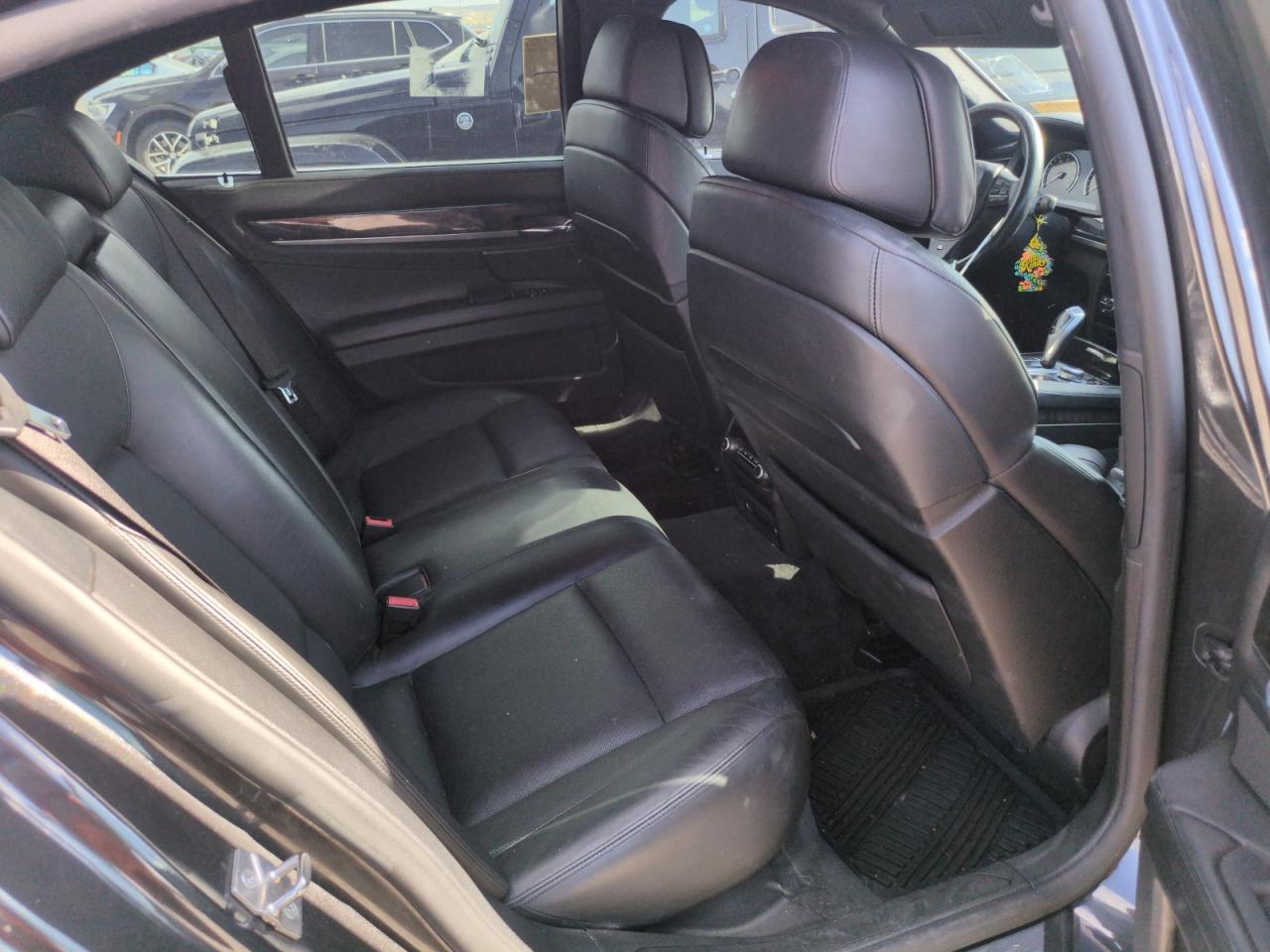 2011 BMW 750 I VIN: WBAKA8C59BCY36660 Lot: 64260145
