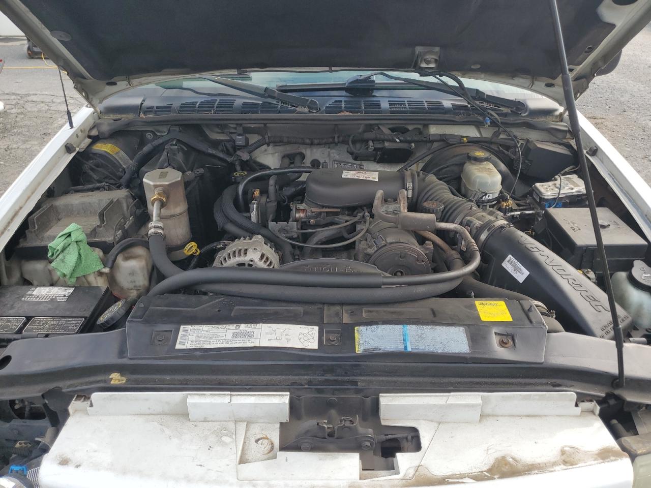 2002 GMC Sonoma VIN: 1GTDT13W52K140941 Lot: 61730485