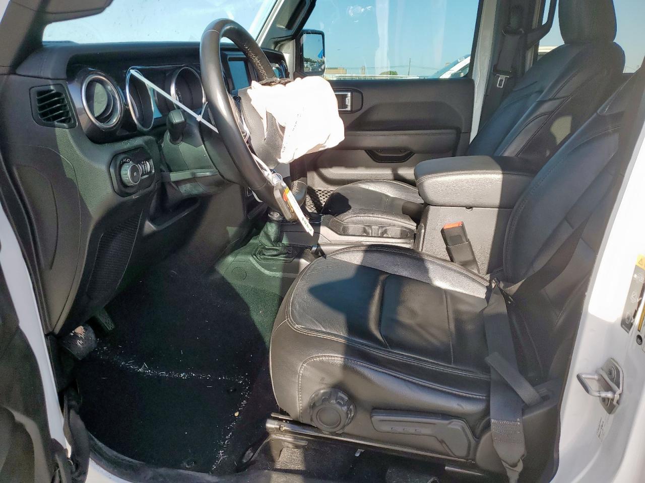 2020 Jeep Wrangler Unlimited Sahara VIN: 1C4HJXEM8LW323380 Lot: 66909625