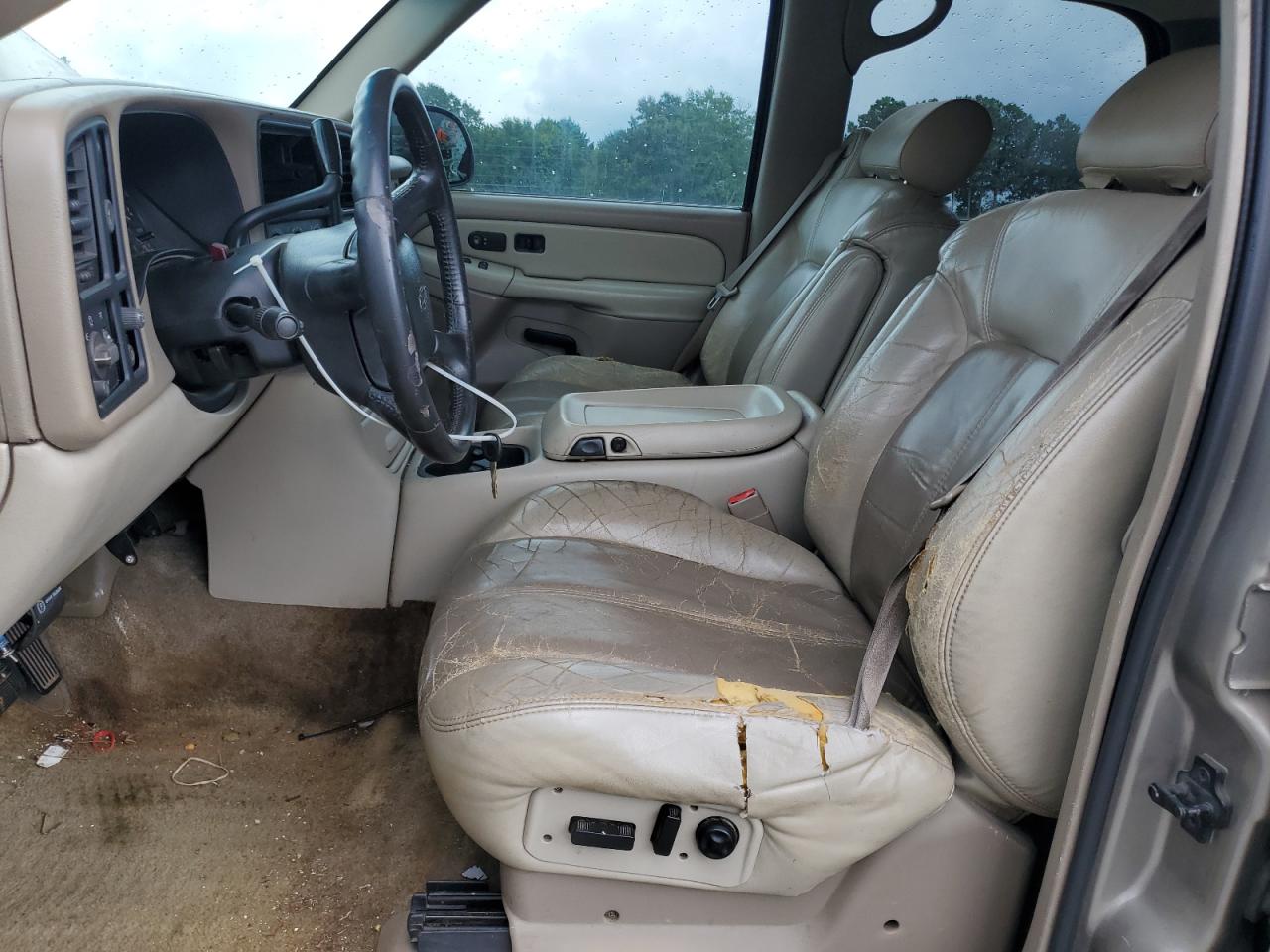 2002 Chevrolet Tahoe C1500 VIN: 1GNEC13Z62J261442 Lot: 64823115