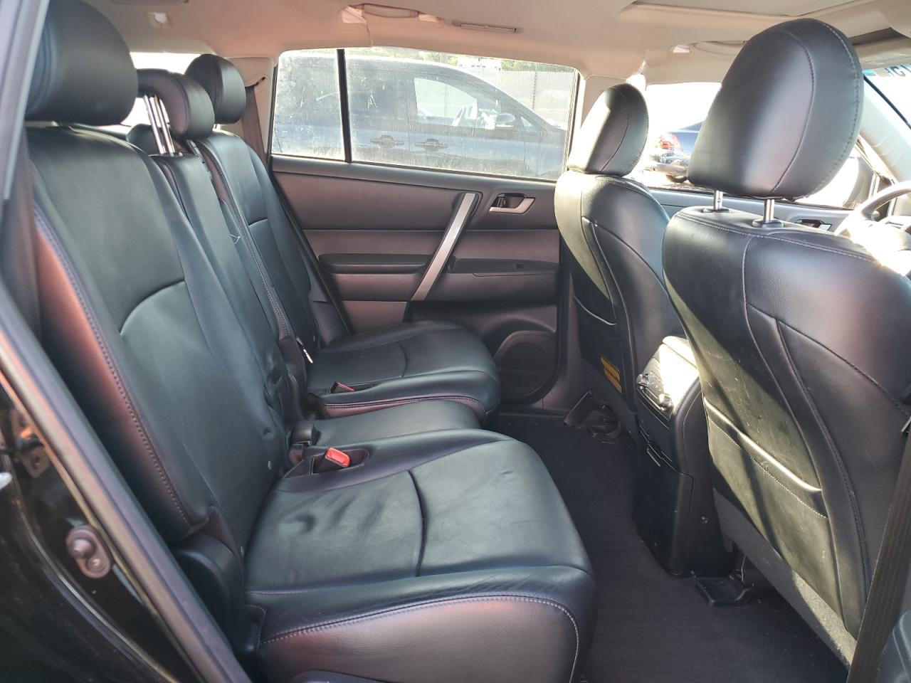 2013 Toyota Highlander Base VIN: 5TDBK3EHXDS245121 Lot: 64943775