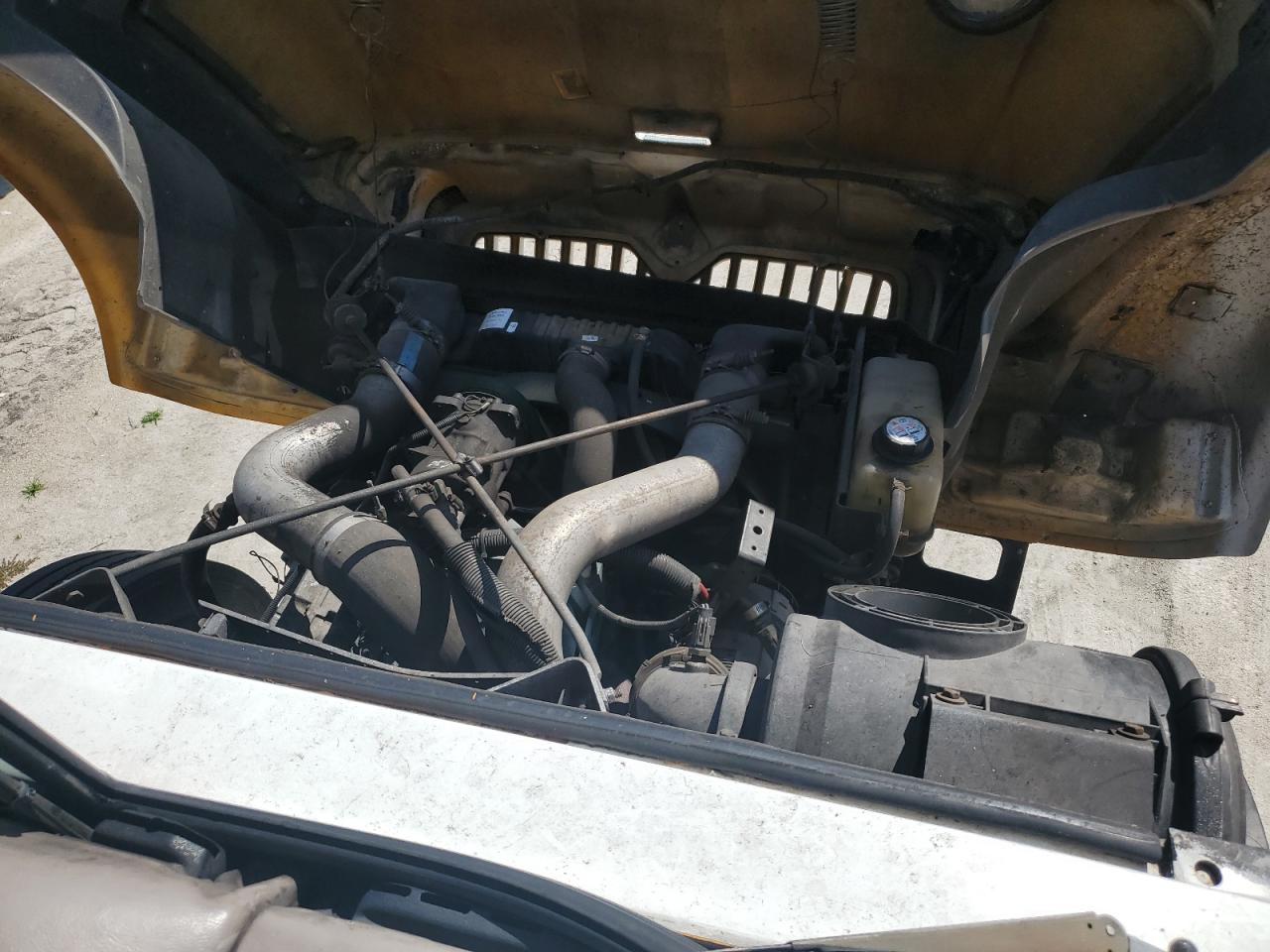 2004 Ic Corporation 3000 VIN: 4DRBRAAN24B971778 Lot: 64772205