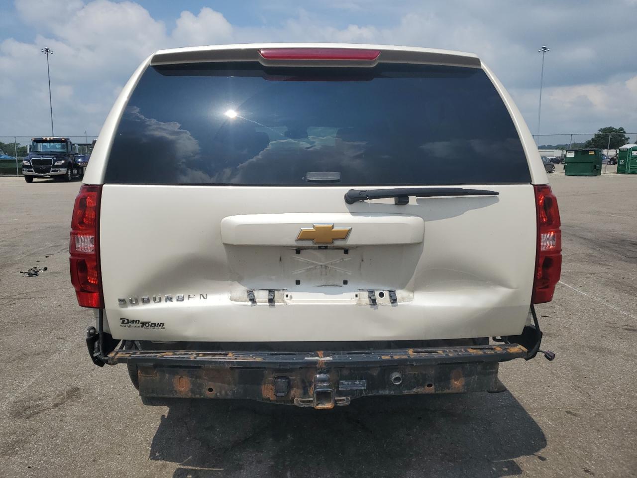 2014 Chevrolet Suburban K1500 Ltz VIN: 1GNSKKE75ER128006 Lot: 64720805