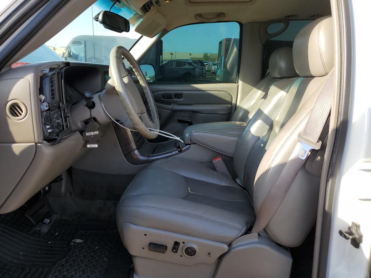 2004 GMC Yukon Denali VIN: 1GKEK63U94J110681 Lot: 64084665