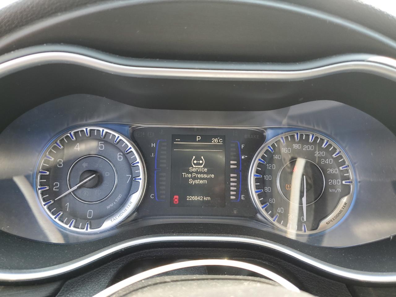 2015 Chrysler 200 Limited VIN: 1C3CCCAB5FN651100 Lot: 62951945