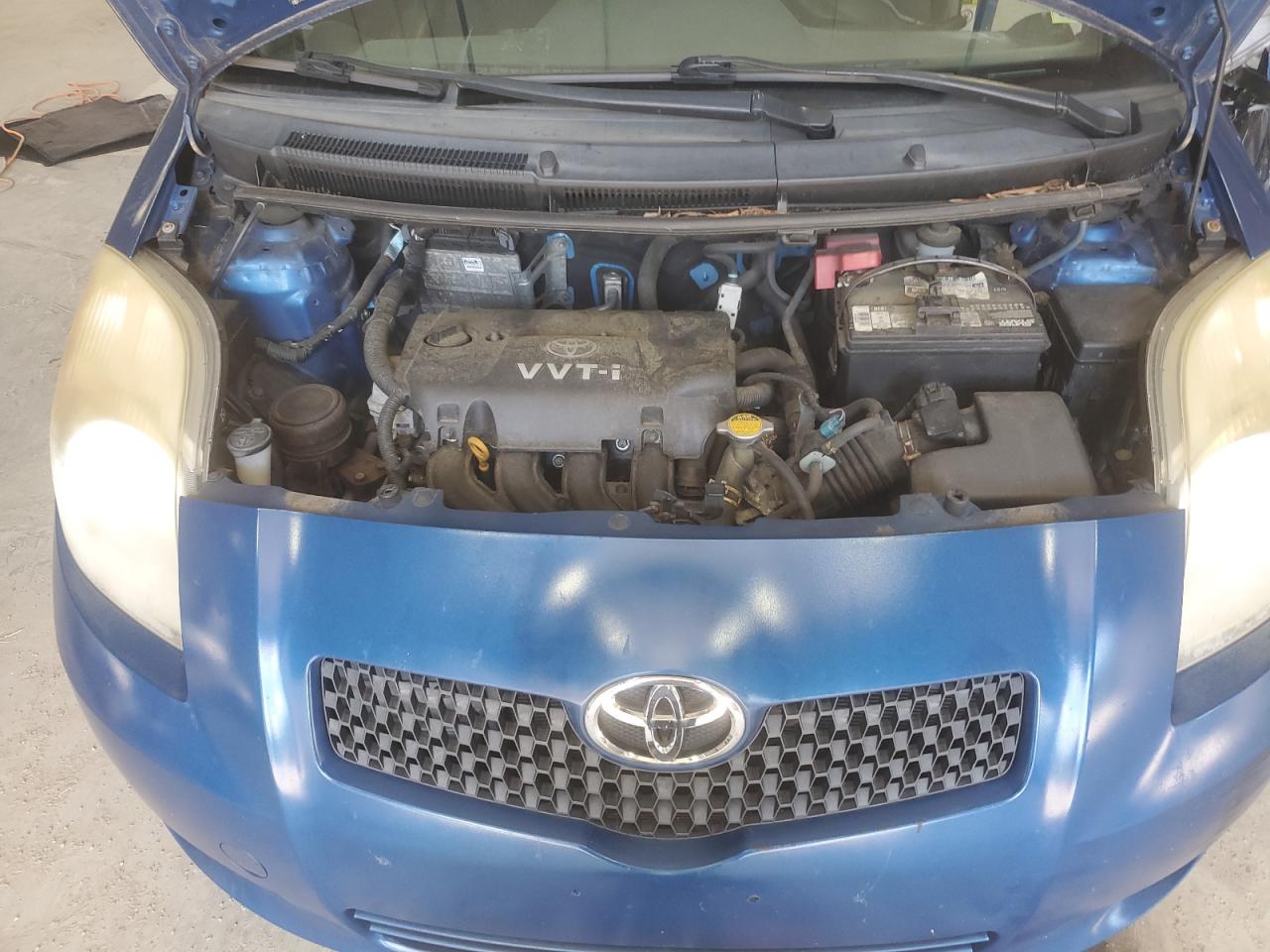 2008 Toyota Yaris VIN: JTDJT903485187722 Lot: 65673575
