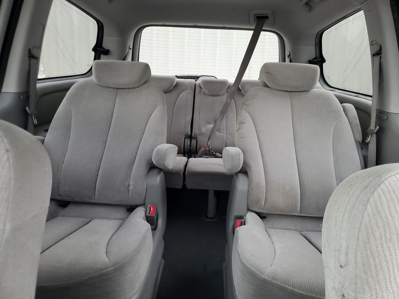 2008 Kia Sedona Ex VIN: KNDMB233486214477 Lot: 63501925