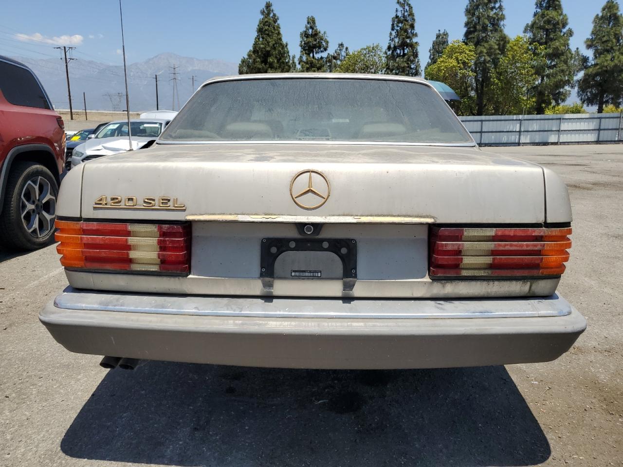 1990 Mercedes-Benz 420 Sel VIN: WDBCA35EXLA517626 Lot: 63682705