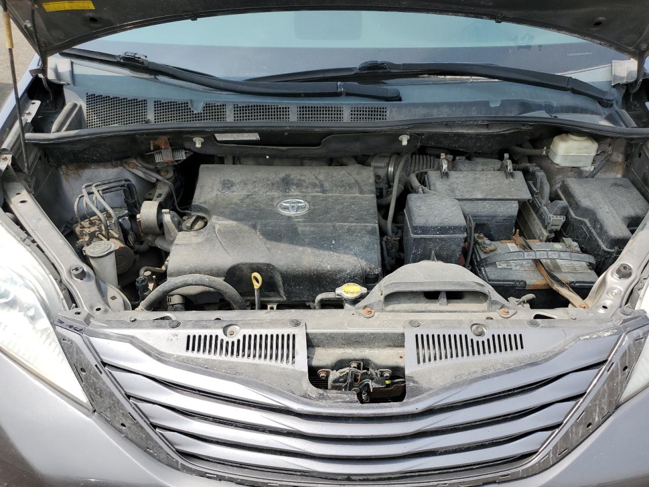 2011 Toyota Sienna VIN: 5TDZK3DCXBS006119 Lot: 64379885