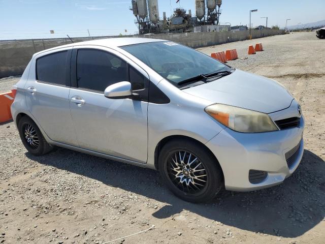  TOYOTA YARIS 2013 Srebrny