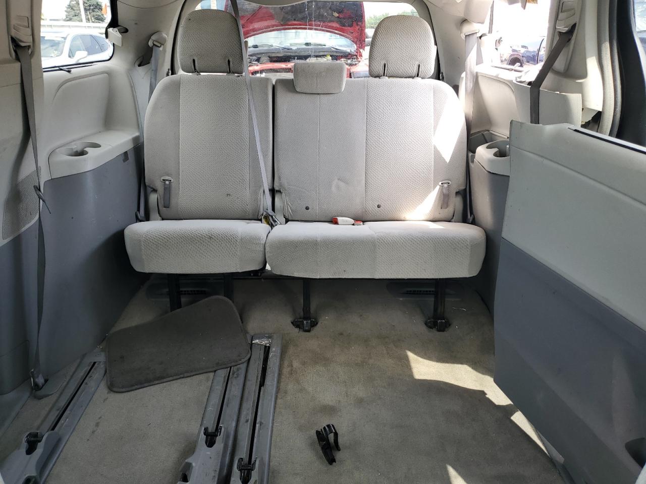 2013 Toyota Sienna Le VIN: 5TDKK3DC3DS294182 Lot: 65069335