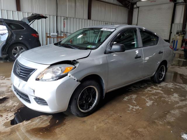  NISSAN VERSA 2014 Сріблястий