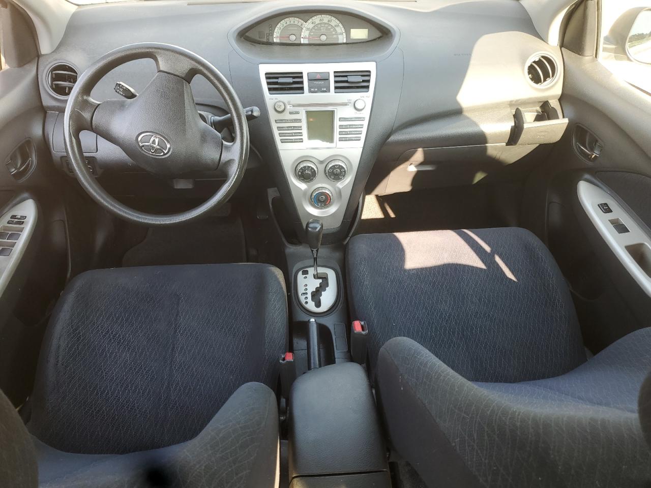 2007 Toyota Yaris VIN: JTDBT923771002862 Lot: 63477575