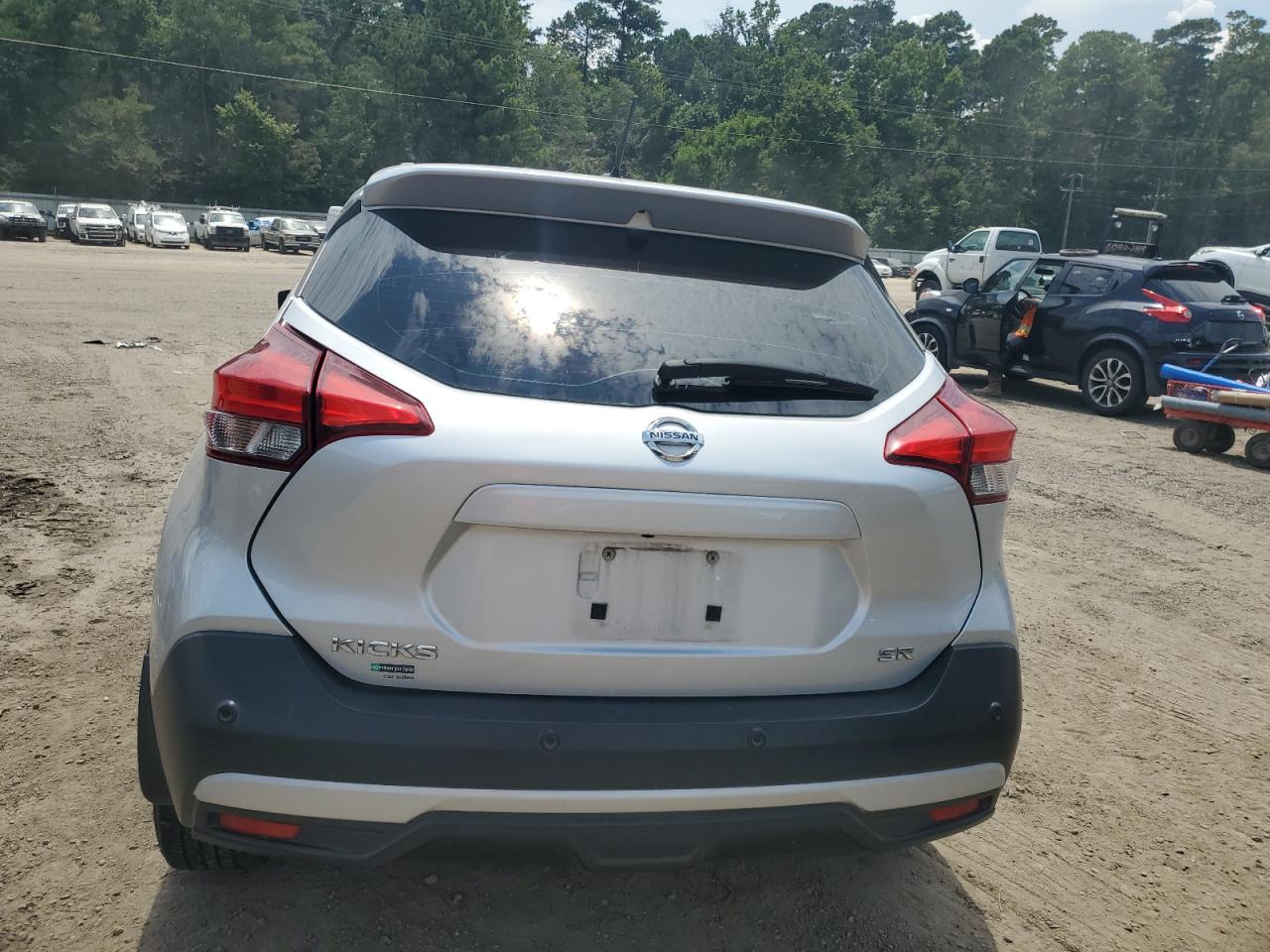 3N1CP5DV4LL520126 2020 Nissan Kicks Sr